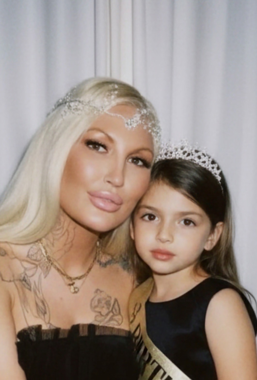 Designer Deina Bentjens with her daughter Tea