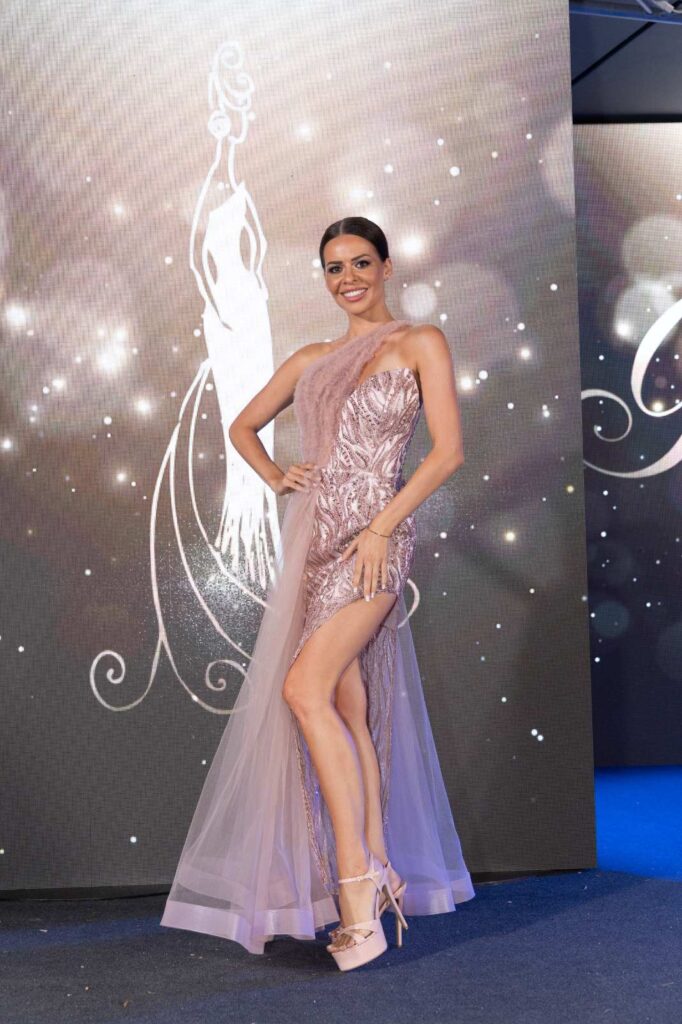 Galidona pink dress slit